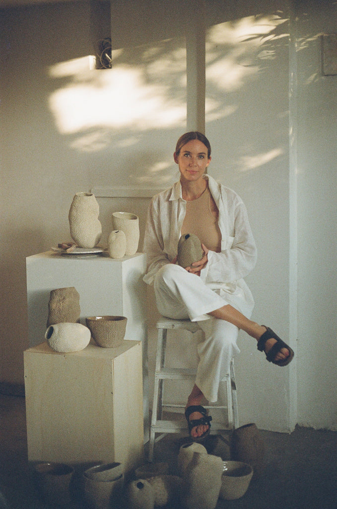 Hanna Englund e suas cerâmicas expressivas
